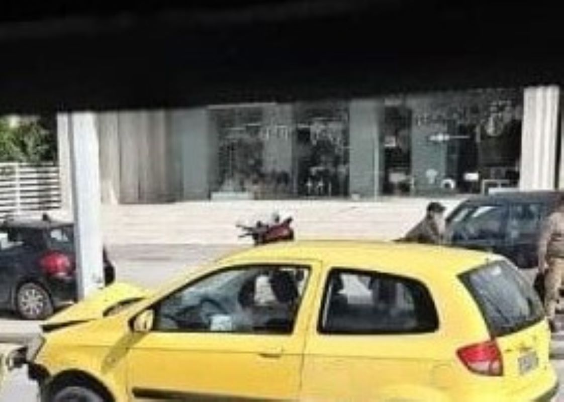 τροχαίο Πάτρα, ατύχημα Κανελλοπούλου, εθνική οδός Πατρών, σύγκρουση οχημάτων, τραυματίας ΕΚΑΒ, τροχαία Πατρών, car accident Patras, road accident Greece, Kanellopoulou Patra, national road accident, traffic collision, troxaio Patra, atyxima Patra, Kanellopoulou troxaio, car crash Patras, news Patras, ειδήσεις Πάτρα, επείγον περιστατικό, νοσοκομείο Πάτρα, τροχαίο ατύχημα σήμερα,