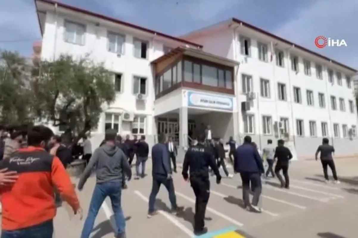 Τουρκία, ένοπλη επίθεση, σχολείο, μακελειό, θύματα, μαθητές, νεκροί, Μουσταφά Τσιφτσί, ειδήσεις, Turkey, armed attack, school shooting, casualties, students, fatalities, Mustafa Ciftci, news, Tourkia, enopli epithesi, scholeio, makeleio, thymata, mathites, nekroi,