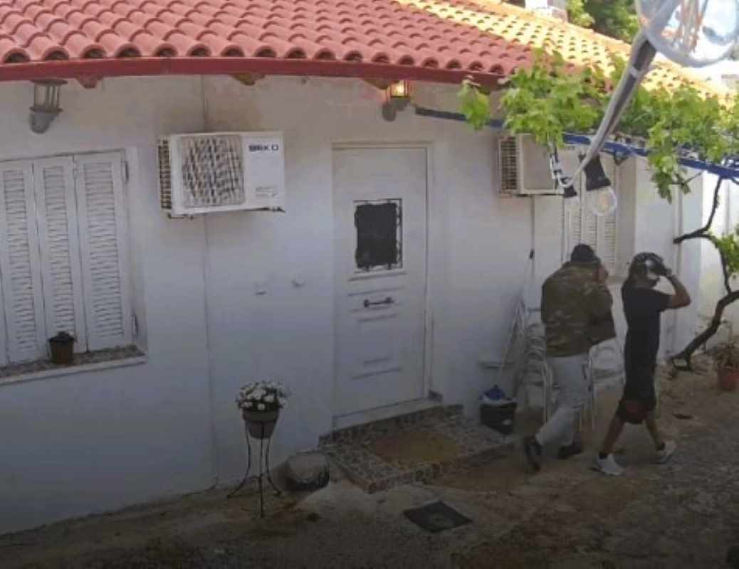 diarrixeis-patras-proastia, klopes-rodini-psathopyrgos, eglykada-diarrixis-anilikoi, asfaleia-spitiou-patra, speira-koukoulouforoi-axaia, patras-suburbs-burglaries, rodini-psathopyrgos-robberies, eglykada-patras-crime, astynomiko-reportaz-patra, patras-police-patrols,