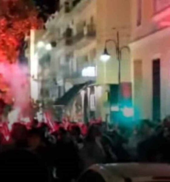 ΕΛΑΣ, αστυνομία, Πάτρα, οπαδοί, ΑΕΚ, πρωτάθλημα, επινίκια, πορεία, πλατεία Γεωργίου, επεισόδια, Ολυμπιακός, Παναθηναϊκός, ΠΟΚ, στέκια, αθλητική βία, ELAS, police, Patras, fans, AEK, championship, celebrations, protest, Georgiou square, incidents, Olympiacos, Panathinaikos, POK, fan clubs, sports violence, astynomia, opadoi, protathlima, poreia, plateia Georgiou, epeisodia, stekia, fan violence,