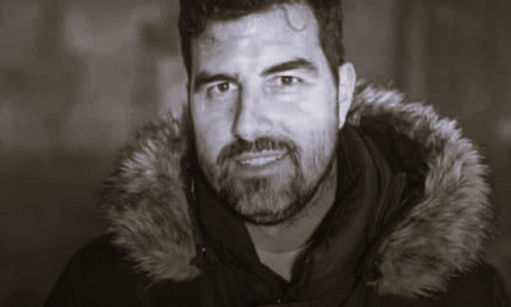 Θοδωρής Λαμπρόπουλος, Thodoris Lampropoulos, Thodoris Lambropoulos, Πάτρα, Patra, Δυτική Αχαΐα, Dytiki Achaia, West Achaia, Λεχαινά, Lechaina, αιφνίδιος θάνατος, sudden death, 37χρονος πατέρας, 37 year old father, συσκευαστήριο Λεχαινά, packing house Lechaina, κηδεία Θοδωρή Λαμπρόπουλου, funeral Thodoris Lampropoulos, πένθος Αχαΐα, mourning Achaia, ειδήσεις Πάτρα, Patra news, tragodia Patra, τραγωδία Πάτρα, news western Greece, ειδήσεις Δυτική Ελλάδα,