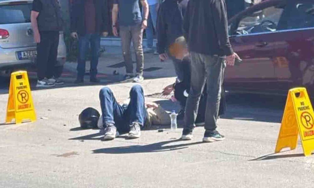 τροχαίο Πάτρα, ατύχημα, Ηρώων Πολυτεχνείου, Πέντε Πηγαδίων, σύγκρουση, δίκυκλο, τραυματισμός, ΕΚΑΒ, ειδήσεις Πάτρα, Τροχαία, νοσοκομείο, οδική ασφάλεια, car accident Patras, traffic accident Greece, Iroon Polytechneiou, motorcycle crash, injury, emergency news Patras, police report, road safety,