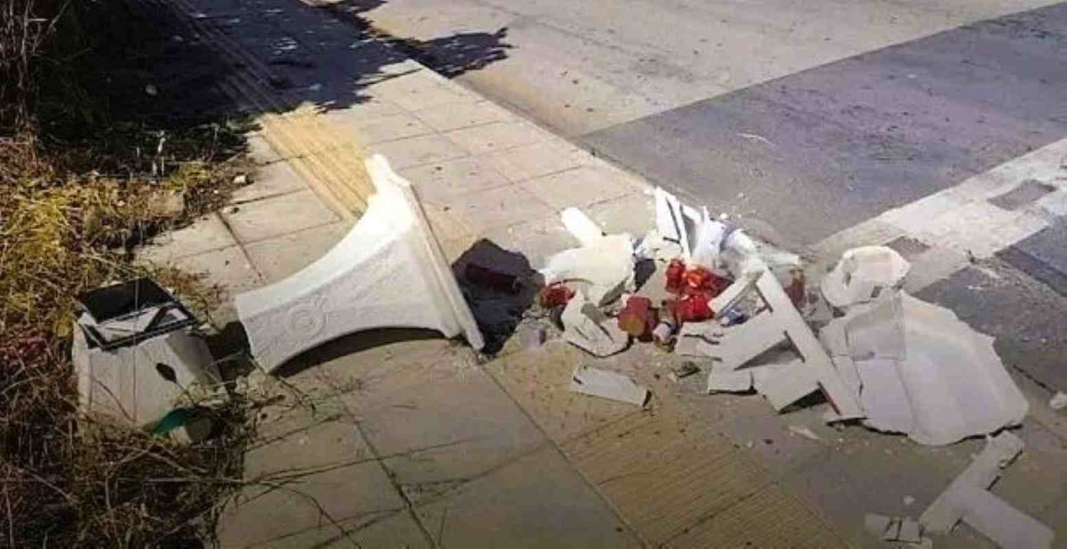 βανδαλισμός μνημείου Πάτρα, τροχαίο Αρέθα Πάτρα, Γιάννης Γιώργος τροχαίο, Σόνια Διονυσοπούλου, Νέα Εθνική Οδός Πατρών Αθηνών, βανδαλισμός Πάτρα, τροχαίο δυστύχημα Πάτρα, vandalismos mnhmeioy Patra, troxaio Aretha Patra, Giannis Giorgos troxaio, Sonia Dionysopoulou, Nea Ethniki Odos Patron Athinon, vandalismos Patra, troxaio dystyxima Patra, monument vandalism Patras, fatal car accident Patras, Aretha street Patras, Patras news, SEO Patras,