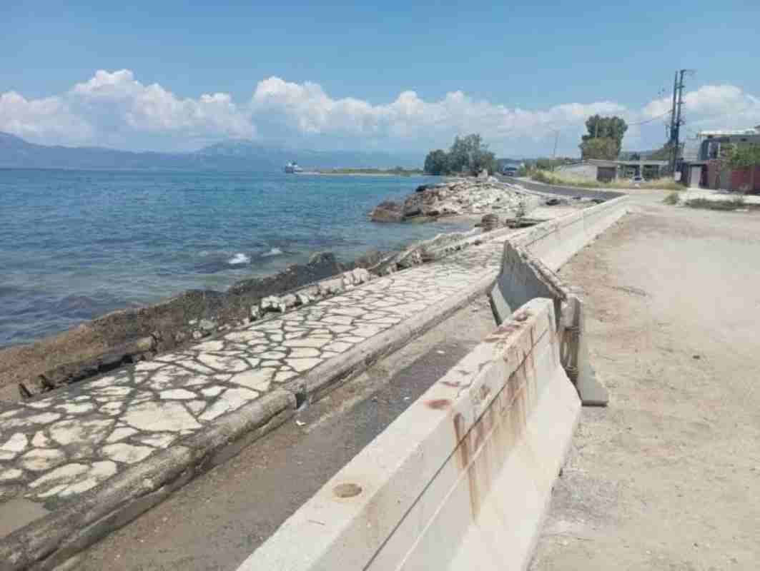 Ακτή Δυμαίων, Χωριάτικο, Πάτρα, διάβρωση ακτών, πλημμύρες Πάτρα, ποταμός Γλαύκος, καταστροφές, νότια Πάτρα, υποδομές, κυματοθραύστες, Αχαΐα, κακοκαιρία, Akti Dymaion, Choriatiko, Patras, diavrosi akton, plimmyres Patra, potamos Glavkos, katastrofes, notia Patra, ypodomes, kymatothraystes, Achaia, kakokairia, coastal erosion Patras, Patras floods, Glavkos river, infrastructure, southern Patras, storm damage, coastal protection,