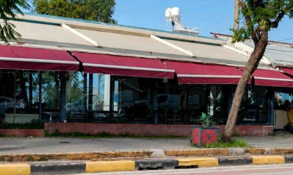 Πάτρα, Patra, Patras, καφέ Σταθμός, cafe Stathmos, ΟΣΕ, OSE, Γαία ΟΣΕ, Gaia OSE, σιδηροδρομικός σταθμός Πάτρας, Patras railway station, ενοικίαση ΟΣΕ, Ανδρέας Βρής, Andreas Vris, εστίαση Πάτρα, Patras cafe bar restaurant, αξιοποίηση ακινήτων ΟΣΕ, νέα επιχείρηση Πάτρα, ακίνητα Πάτρα,