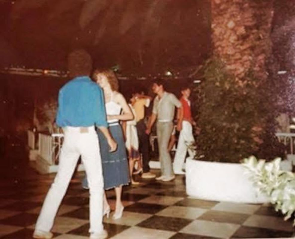 ντισκοτέκ Διόνυσος Πάτρα, Μαγευτικό Πάτρα, παλιά Πάτρα, νυχτερινή ζωή Πάτρα 80s, ρετρό Πάτρα, φωτογραφίες παλιά Πάτρα, διασκέδαση Πάτρα 70s, discotheque Dionysos Patra, Mageftiko Patras, old Patras, night life Patras 80s, retro Patras, vintage Patras, discotek dionysos patra, mageftiko patras, palia patra, nyxterini zwi patra, retro patra,
