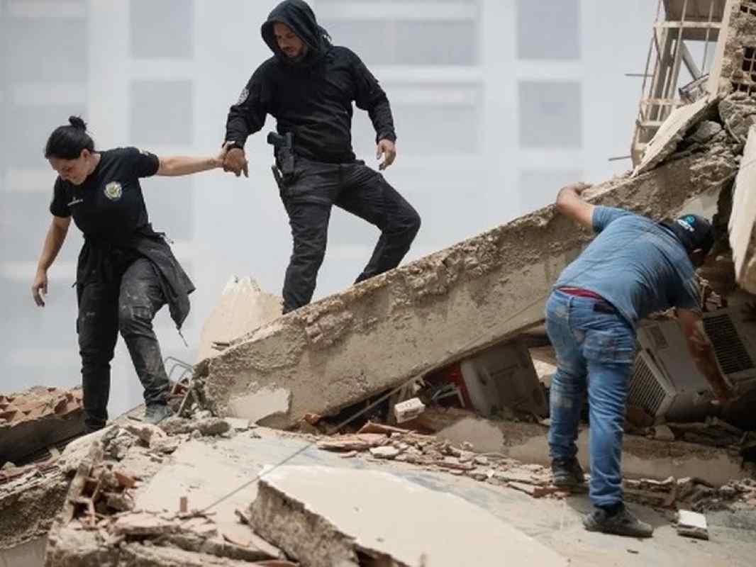 σεισμός, Βενεζουέλα, Καράκας, Λα Γουάιρα, νεκροί, τραυματίες, συντρίμμια, Κάρλος Αλβαράδο, αεροδρόμιο Σιμόν Μπολίβαρ, Κάτια λα Μαρ, φυσική καταστροφή, διασώστες, earthquake, Venezuela, Caracas, La Guaira, casualties, victims, Carlos Alvarado, Simon Bolivar airport, Catia La Mar, earthquake Venezuela 2026, seismos, venezuela, caracas, la guaira, nekroi, traymaties, syntrimmia, aerodromio simon bolivar, katia la mar,
