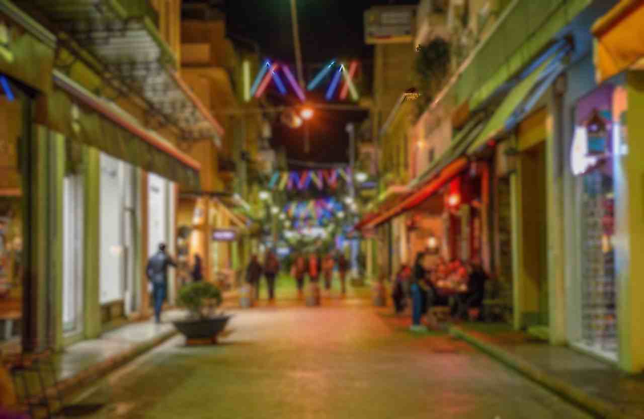 επεισόδια Πάτρα, ξυλοδαρμός Ρίο, επίθεση σε μαγαζιά, νυχτερινά κέντρα Πάτρα, ομάδα 15 ατόμων, μπράβοι Ηλεία, flamis gr, αστυνομία Πάτρα, τρομοκρατία νύχτα, ξυλοδαρμός επιχειρηματία, epeisodia patra, ksenodoxeia patra, ksenyxti patra, xylodarmos rio, eptithesh patra, mbravoi patras, hleia patra, flamis patra, astynomia patras, patras nightclub incident, patra bouncers attack, rio patras assault, el as patras, patras news crime, patra night clubs,