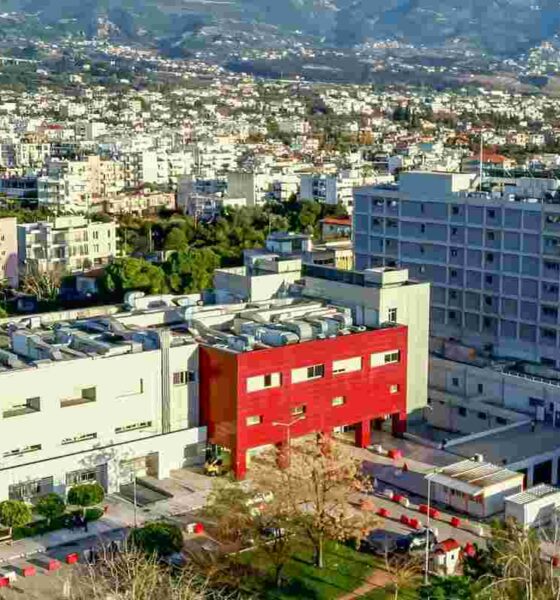 νοσοκομείο Άγιος Ανδρέας, ακτινοθεραπεία Πάτρα, καρκινοπαθής Πάτρα, αναμονή ραντεβού ΕΣΥ, διοικητής νοσοκομείου Άγιος Ανδρέας, δημόσια υγεία, έλλειψη προσωπικού νοσοκομεία, Άδωνις Γεωργιάδης, νοσοκομείο Ρίου, ιδιωτική υγεία, καρκινοπαθείς ΕΣΥ, καταγγελία νοσοκομείο Πάτρα, nosokomeio Agios Andreas, aktinotherapeia Patra, karkinopathis Patra, anamoni rantevou ESY, dioikitis nosokomeiou, dimosia ygeia, elleipsi prosopikou nosokomeia, Adonis Georgiadis, nosokomeio Riou, idiotiki ygeia, karkinopatheis ESY, kataggelia nosokomeio Patra, Agios Andreas hospital Patras, radiotherapy delay Greece, cancer patient Patras, Greek national health system crisis, public hospital management Greece, healthcare privatisation Greece,