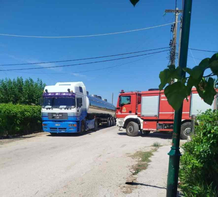 πυροσβέστης, εγκαύματα, Σαγέικα, Δυτική Αχαΐα, φωτιά, πυρκαγιά, νοσοκομείο, Φωκίων Ζαΐμης, τραυματισμός πυροσβέστη, κατάσβεση, pirosvestis, egkaymata, Sageika, Dytiki Achaia, fotia, pyrkagia, nosokomeio, Fokion Zaimis, traymatismos pirosvesti, katasvesi, firefighter, burns, Western Achaea, fire, wildfire, hospital, firefighter injured, firefighting,
