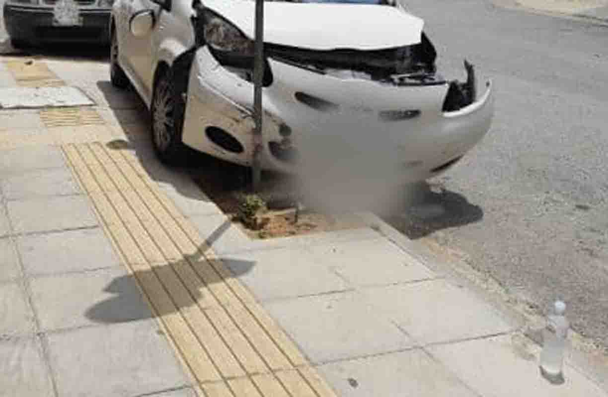 τροχαίο, ατύχημα, Πάτρα, Προσφυγικά, σύγκρουση, αυτοκίνητα, Τροχαία Πατρών, Φαναρίου, Πόντου, οδική ασφάλεια, τροχαίο Πάτρα, ειδήσεις Πάτρα, Patras, car accident, traffic accident, Prosfygika, car crash, Patras news, Greek news, traffic police,