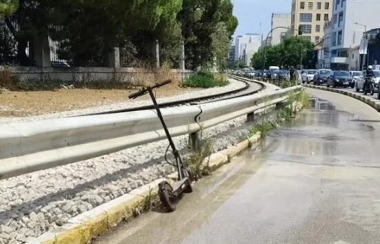 Πάτρα, ατύχημα, ηλεκτρικό πατίνι, Αγίου Ανδρέου, ποδηλατόδρομος, τραυματισμός, ΕΚΑΒ, λακκούβα, ειδήσεις Πάτρα, τροχαίο Πάτρα, Patras, accident, e-scooter accident, electric scooter, Agiou Andreou street, Patras news, Greek news, Patra, atychima, ilektriko patini, Agiou Andreou, podilatodromos, patras news, troxaio patra,