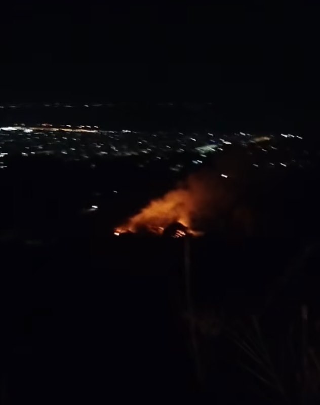 φωτιά Πάτρα, πυρκαγιά Αρόη, Πεδίο Βολής Πάτρα, φωτιά Αρόη τώρα, Πυροσβεστική Πάτρα, έκτακτη είδηση Πάτρα, fire Patras, fire Arois, Pedio Volis Patras, fotia Patra, pyrkagia Arois, fotia Arois tora, pirosvestiki Patra,