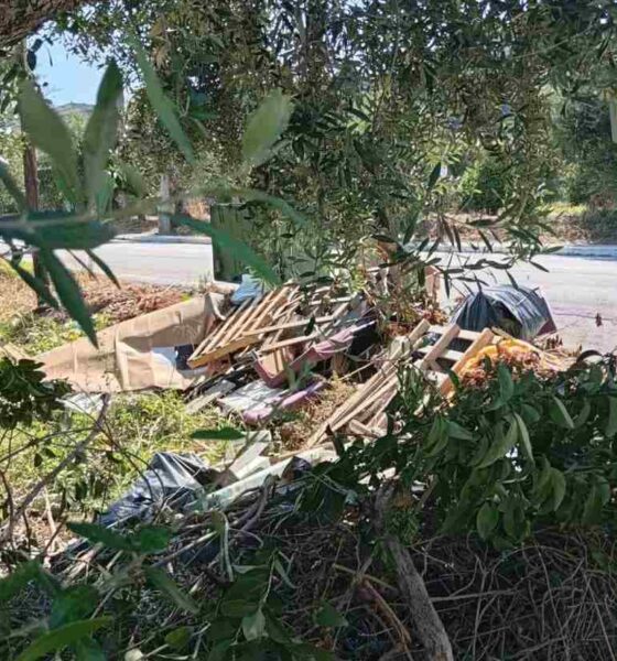 Καμίνια, οδός Αγίου Ζαχαρίου, Παλαιά Εθνική Οδός Πατρών Πύργου, σκουπίδια Καμίνια, κίνδυνος πυρκαγιάς, εστία μόλυνσης, tempo24, Πάτρα, Kaminia, Agiou Zachariou, Palaia Ethniki Odos Patron Pyrgou, skoupidia Kaminia, kindynos pyrkagias, estia molynsis, Patra, fire hazard, garbage pollution, Kaminia Patras,