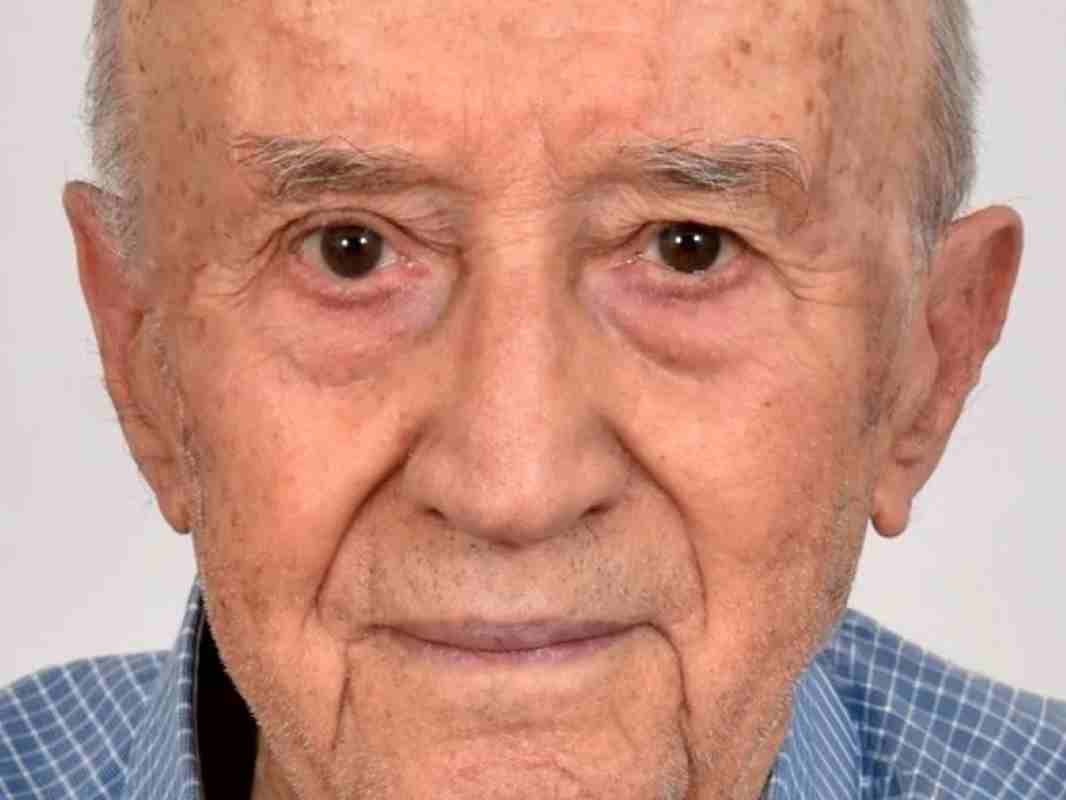 Κώστας Μπακογιάννης, Πάτρα, μουσική ιστορία, νυχτερινή διασκέδαση, τελευταίος τροβαδούρος, τοπική μουσική σκηνή, Τζάκι Πάτρα, Λίντο Πάτρα, Αστέρια Πάτρα, Παριζιάνα, Εξέδρα, Αμαπόλα, Γρανάδα, Χρυσό Βαρέλι, Παλιά Πάτρα, Πόλυ Πάνου, Πολυτίμη Κολιοπάνου, λαϊκή ερμηνεύτρια, ρομάντζες, ηχογράφηση, Δυτική Ελλάδα, Αίγιο, Πύργος, Αμαλιάδα, Ναύπακτος, Μεσολόγγι, Αγρίνιο, κηδεία, θάνατος, Kostas Bakogiannis, Patras, music history, nightlife, last troubadour, local music scene, Poly Panou, Polytimi Koliopanou, romance songs, Western Greece, Kostas Bakogiannis Patra, trovadouros, lando, asteria, pariziana, exedra, amapola, granada, chryso vareli, palia patra, aigio, pyrgos, amaliada, nafpaktos, mesolongi, agrinio, SEO,