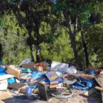 Παυλόκαστρο, Καλλιθέα, σκουπίδια, παράνομη χωματερή, δάσος, κίνδυνος πυρκαγιάς, καταγγελία, Πάτρα, Αχαΐα, Pavlokastro, Kallithea, skoupidia, paratopo, skoupidotopos, wildfire hazard, illegal dumping, forest fire risk, Patras, Achaia,