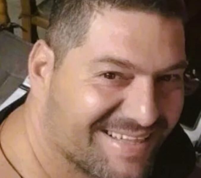Ο 49χρονος εξωτερικός φρουρός Νίκος Αδαμόπουλος που έφυγε αιφνίδια από τη ζωή στις Φυλακές Αγίου Στεφάνου Πάτρας 49-year-old prison guard Nikos Adamopoulos who passed away at Agios Stefanos Prison in Patras