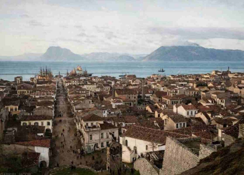 Πάτρα, Patra, Patras, Αγίου Νικολάου, Agiou Nikolaou, σκάλες Αγίου Νικολάου, Agiou Nikolaou stairs, Agiou Nikolaou steps, φωτογραφία 1926, photo 1926, Gabriel Jacob, επιχρωματισμένη φωτογραφία, colorized photo, ιστορία Πάτρας, Patras history, παλιά Πάτρα, old Patras, αστικό τοπίο, urban landscape, τοπόσημα Πάτρας, Patras landmarks, πριν και μετά, before and after, 1934,