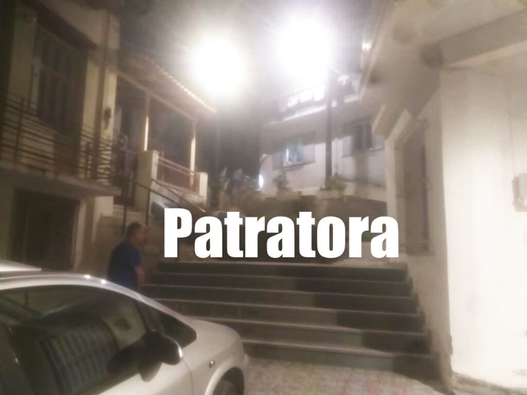 Πάτρα, Πουκεβίλ, φωτιά, Πυροσβεστική, καθαρισμένο οικόπεδο, πυρκαγιά Πάτρα, Patra, Poukevil, fotia, pirosvestiki, Patras fire, Patras fire department, Patras,