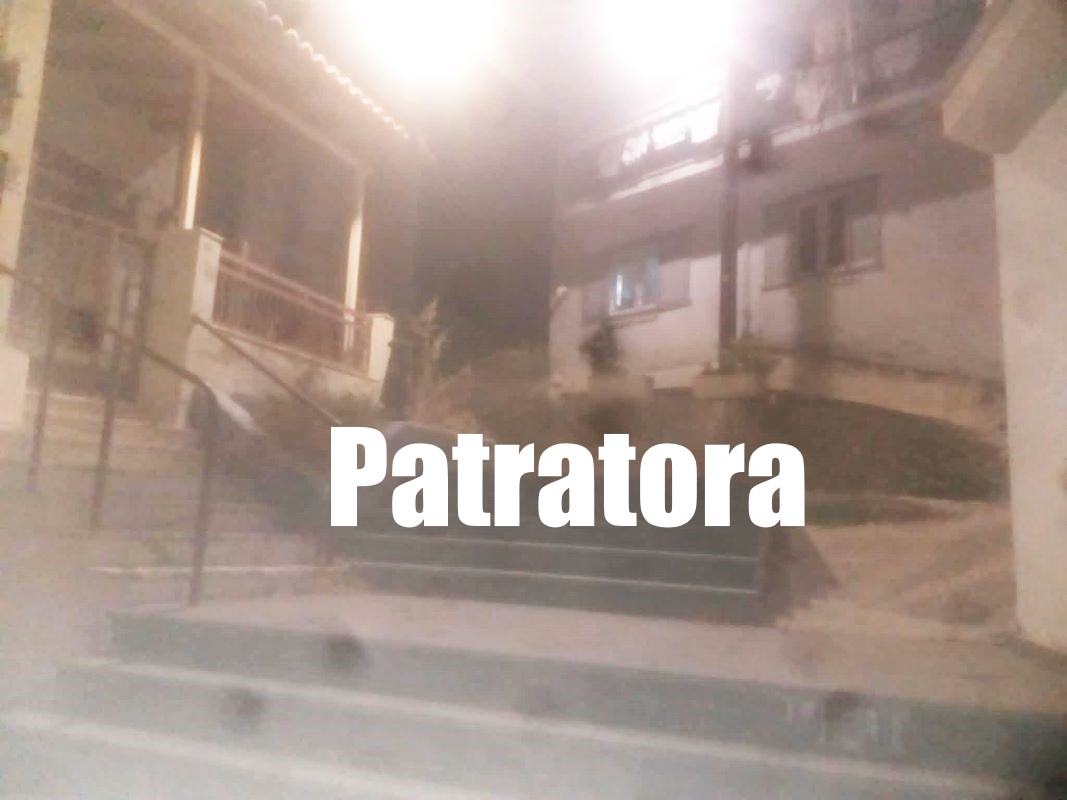 Πάτρα, Πουκεβίλ, φωτιά, Πυροσβεστική, καθαρισμένο οικόπεδο, πυρκαγιά Πάτρα, Patra, Poukevil, fotia, pirosvestiki, Patras fire, Patras fire department, Patras,