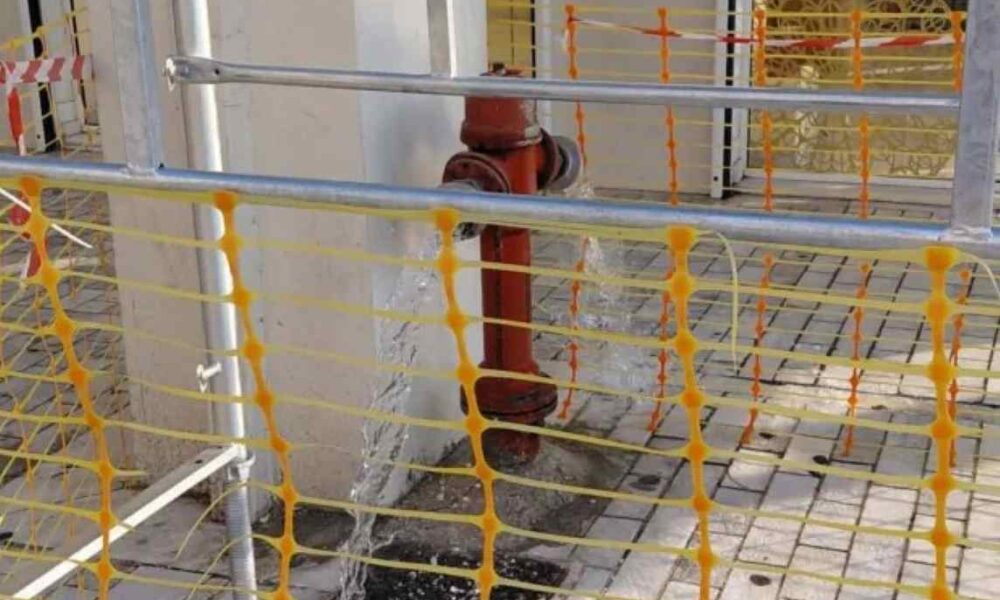Πάτρα, διακοπή νερού, βλάβη δικτύου, Αγίου Νικολάου, Αγίου Ανδρέου, ΔΕΥΑΠ, απώλεια νερού, κεντρικό δίκτυο, Patras, Patra, diakopi nerou, vllavi diktyou, agiou nikolaou, agiou andreou, deyap, water outage, water pipe burst, water leak Patras,