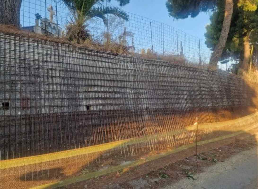 Πάτρα, Α Νεκροταφείο Πατρών, Ζαβλάνι, οδός Πανεπιστημίου, έργα ανάπλασης, μάντρα νεκροταφείου, στατική επάρκεια, Δήμος Πατρέων, Απόστολος Αγγελής, Κοιμητήριο Αγίων Αγγέλων, ιστορικά κοιμητήρια, Patra, Patras, A Nekrotafeio Patron, Zavlani, Panepistimiou street, cemetery wall, Patras cemetery, Greek history, Patra, Patras, A Nekrotafeio Patron, Zavlani, odos Panepistimiou, erga anaplasis, mantra nekrotafeioy, statiki eparkeia, Dimos Patreon, Apostolos Aggelis, Koimitirio Agion Aggelon, istorika koimitiria,
