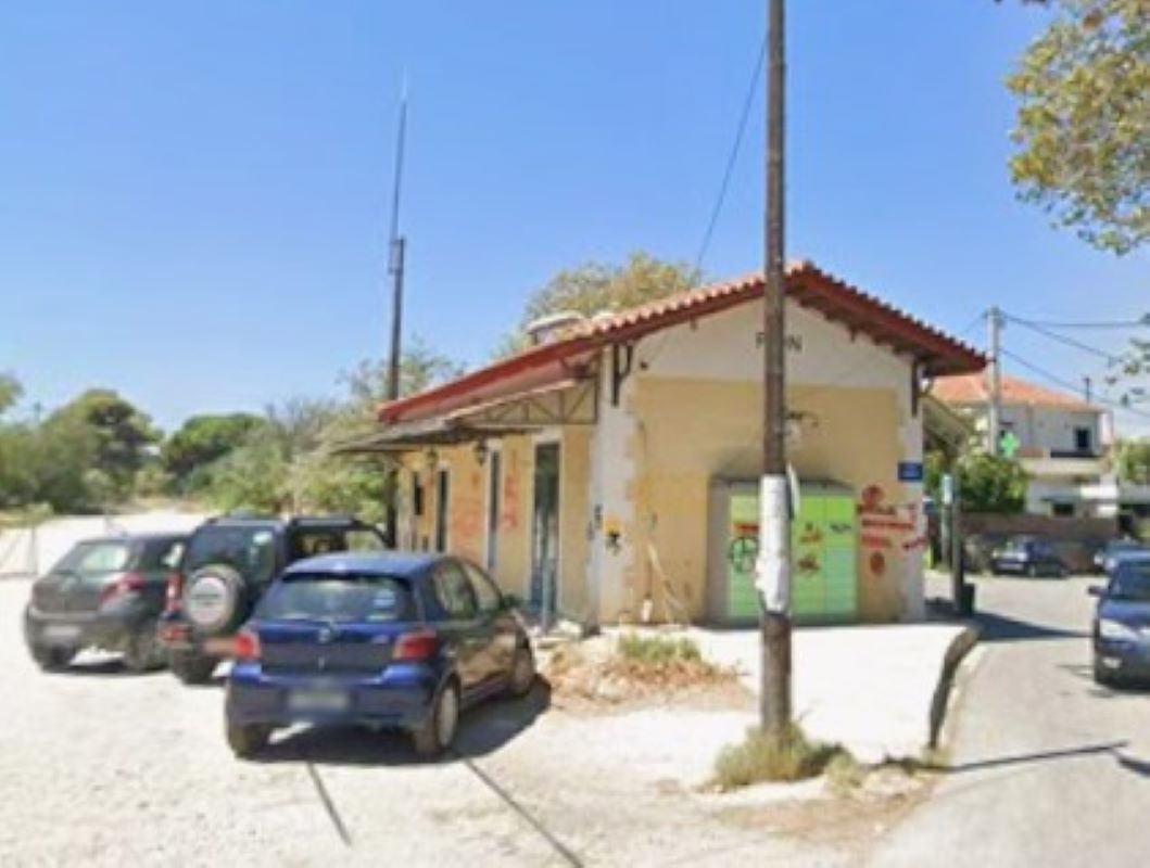 παλαιός σιδηροδρομικός σταθμός Ρίου, ΟΣΕ Ρίο, εγκατάλειψη σταθμού Ρίου, βανδαλισμοί σταθμού, σιδηροδρομική ιστορία Πάτρας, Rio train station, old railway station Rio Greece, OSE Rio Patras, abandoned train station Greece, Rio rail station vandalism, palaios stathmos Rio, OSE Rio, stathmos OSE Rio Patra,