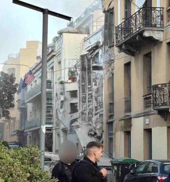έκρηξη Πλάκα, κατάρρευση κτιρίου, διώροφο Πλάκα, Λυσικράτους και Αμαλίας, Πύλη Αδριανού, ειδήσεις Αθήνα, έκρηξη κέντρο Αθήνας, συμβάν Πλάκα, ekrixi Plaka, katarrefsi ktiriou, diorofo Plaka, Lysikratous Amalias, Pyli Adrianou, news Athina, explosion Plaka, building collapse Athens, Plaka explosion, Lysikratous street, Hadrian Gate Athens, Athens center explosion, Greece news,