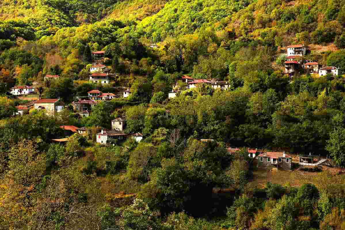 μετεγκατάσταση στην περιφέρεια, επιδότηση μετεγκατάστασης, πρόγραμμα μετεγκατάστασης 10000 ευρώ, ενίσχυση μόνιμης κατοικίας, επιδότηση μετακόμισης, περιφερειακές ενότητες, relocation scheme greece, relocation grant greece, rural relocation incentive, 10000 euros relocation grant, metegkatastasi, epidotisi metegkatastasis, relocation vouchers gov gr,