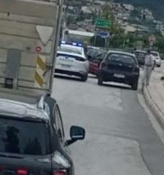 Περιβόλα, Πάτρα, καταδίωξη, εμβολισμός, τροχαίο επεισόδιο, Περιμετρική Πατρών, αστυνομία, ανθρωποκυνηγητό, Perivola, Patra, Patras, katadioxi, embolismos, troxaio, police, chase, car crash, Perimetriki,