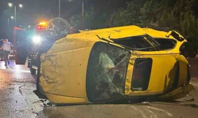 άτρα, τροχαίο, ανατροπή οχήματος, τροχαίο ατύχημα, νυχτερινό ατύχημα, εκτροπή οχήματος, Αχαΐα, ειδήσεις Πάτρα, έκτακτη επικαιρότητα, Patra, Patras, traffic accident, car rollover, car crash, night accident, vehicle derailment, Achaia, Patras news, breaking news,