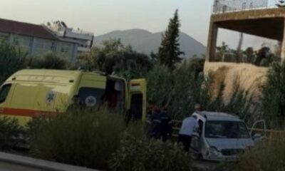 Πάτρα, ατύχημα, τροχαίο, Ελευθερίου Βενιζέλου, εκτροπή οχήματος, προσκρουση, μπάρες, Πυροσβεστική, ΕΚΑΒ, Τροχαία, Πατρών, Patra, Patras, atychima, trochaio, Eleftheriou Venizelou, ektropi ochimatos, proskrousi, mpares, Pyrosvestiki, EKAB, Trochaia, car accident, traffic accident, Venizelou street, vehicle deviation, road crash, emergency services, police report,