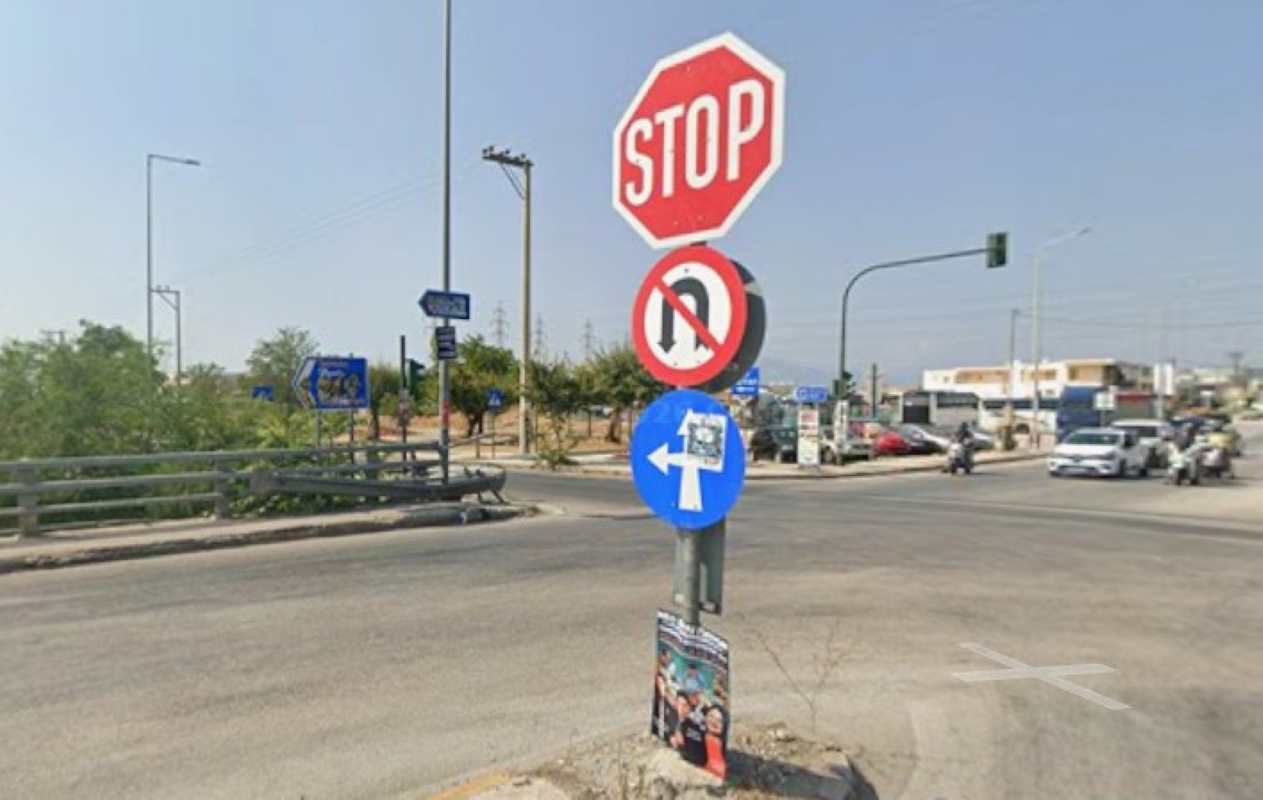Πάτρα, τροχαίο, Γλαύκου, Ακρωτηρίου, ατύχημα, τραυματισμός, ΕΚΑΒ, Τροχαία Πατρών, μοτοσικλέτα, σύγκρουση, Patra, trochaio, Glaykoy, Akrotirioy, atychima, traymatismos, EKAB, Trochaia Patron, motosikleta, sygkroni, Patras, traffic accident, Glavkou, Akrotiriou, road accident, injury, ambulance, police, motorcycle, collision,