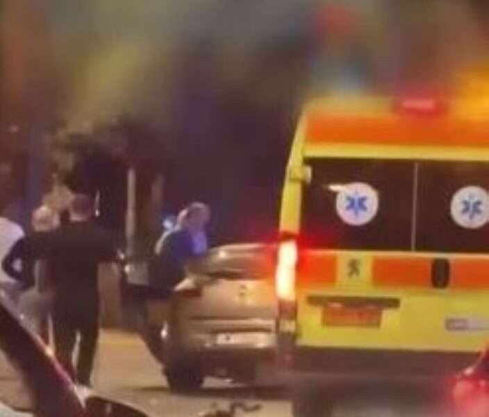 τροχαίο, Λεωφόρος Ποσειδώνος, δυστύχημα, Ασκληπιείο Βούλας, νεκροί, τραυματίες, ανατροπή αυτοκινήτου, τροχαίο δυστύχημα, Poseidonos Avenue, car accident, fatal crash, Posidonos, Asklipieio Voulas, troxaio, Poseidonos, dystychima, nekroi, travmaties,