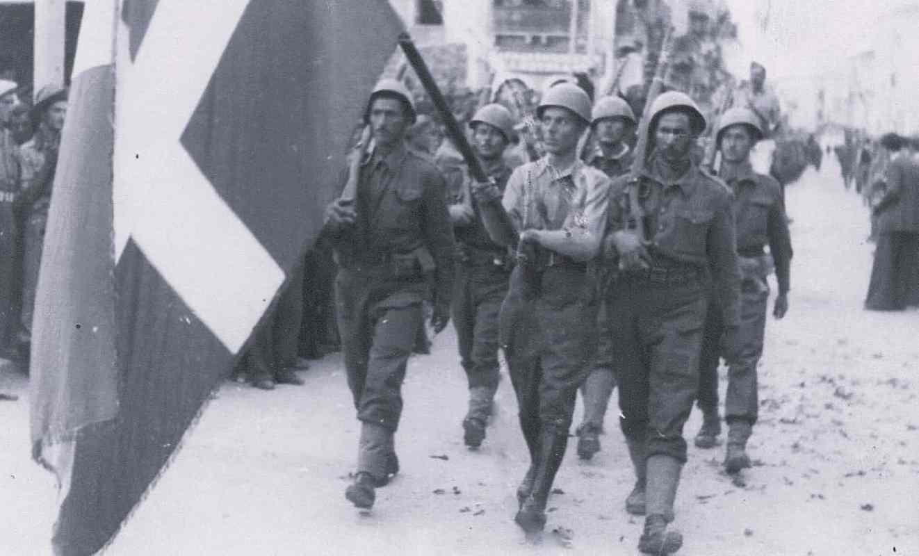 Πάτρα 1944, απελευθέρωση Πάτρας, Κατοχή, Βρετανοί στρατιώτες, ΕΛΑΣ, αντάρτες, Γερμανική αποχώρηση, Τάγματα Ασφαλείας, Βασίλης Ρούφος, Παναγιώτης Κανελλόπουλος, Άρης Βελουχιώτη, Daily Express, Ουόλτερ Λούκας, Patras 1944, liberation of Patras, Patras liberation 1944, WW2 Greece, British forces Greece, ELAS Patras, Patra 1944, apeleftherosi Patras, Katohi Patra, antartes Patra, ELAS Patra,
