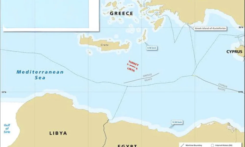 Χάρτης της Ανατολικής Μεσογείου με τις ακτές της Ελλάδας, της Λιβύης, της Τουρκίας, της Αιγύπτου και της Κύπρου