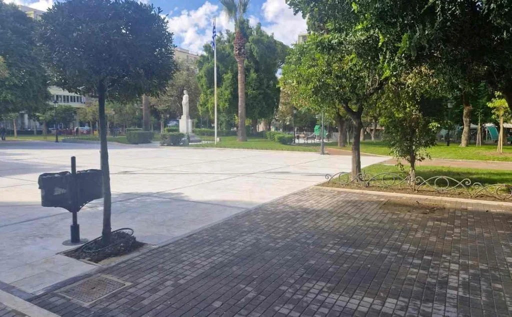 plateia-olgas-patra-anakainismeni