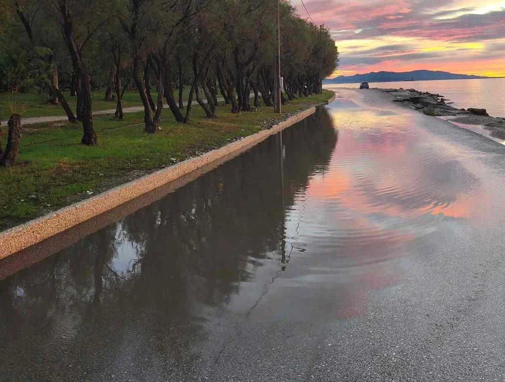 plaz-patras-plimmyrismenos-dromos