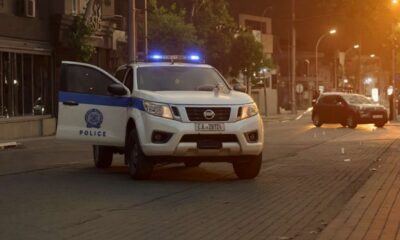 σύλληψη, απάτη, εγκληματική οργάνωση, ψεύτικοι υπάλληλοι ρεύματος, κλοπή κοσμημάτων, Φυλή, Αττική, ΕΛΑΣ, αστυνομία, 49000 ευρώ, απάτη με ηλεκτρικό ρεύμα, διακεκριμένες κλοπές, arrest, fraud, criminal organization, electricity scam, fake utility workers, theft, Police, Attica, Fyli, syllipsi, apati, egklimatiki organosi, pseftikoi ypalliloi revmatos, klopi kosmimaton, ELAS, astynomia,